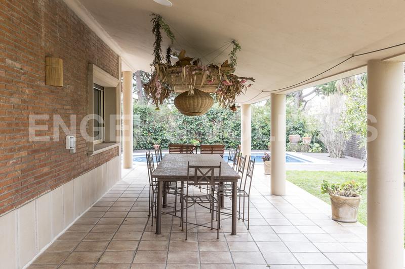 Foto 4ebe5def-6435-4bf5-b456-a75252e8d515. Affitto casa con riscaldamento parcheggio piscina in Esplugues de Llobregat