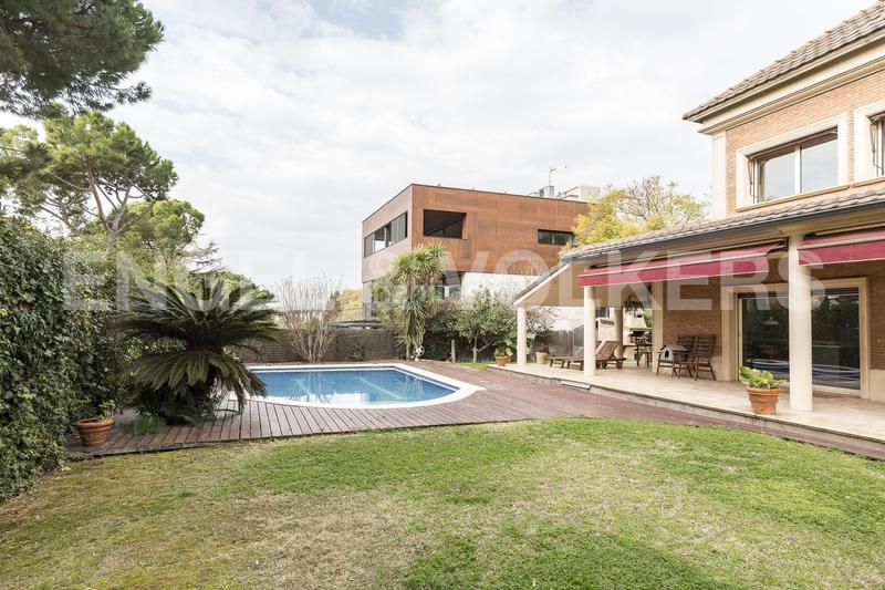 Foto 8670b50b-421b-4fcf-b0a1-d8ce43dee5dc. Affitto casa con riscaldamento parcheggio piscina in Esplugues de Llobregat