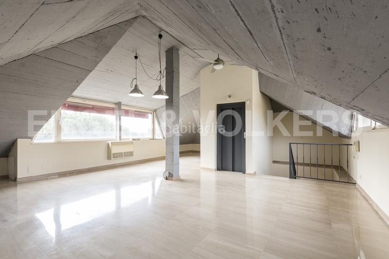 Foto 904301c7-174e-4927-9a13-1f028bbdbfcc. Location maison avec chauffage parking piscine dans Esplugues de Llobregat