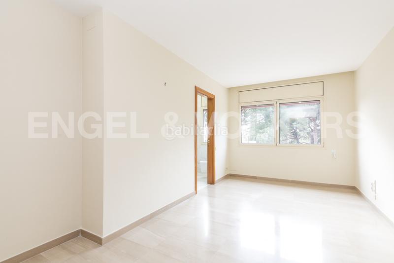 Foto a2942bda-75b2-470e-bba7-23af8bc3f39e. Location maison avec chauffage parking piscine dans Esplugues de Llobregat