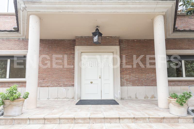 Foto 06f5fc70-082b-4f88-93fe-42b6cae7ddd1. Rent house with heating parking pool in Ciutat Diagonal Esplugues de Llobregat