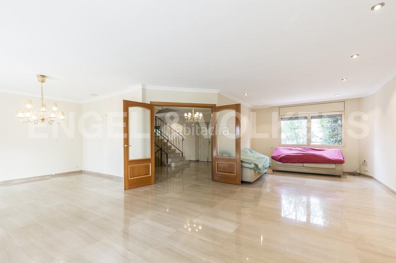 Foto c057e8c7-a421-4194-be97-a0193bc4ec32. Rent house with heating parking pool in Ciutat Diagonal Esplugues de Llobregat