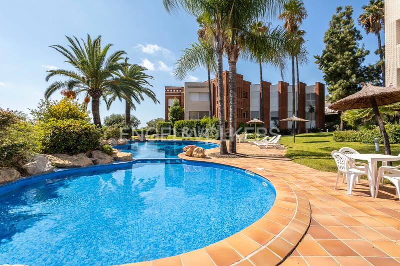 Foto 82d6f11e-78df-419b-853d-65117f75b402. Rent flat with heating parking in Llevant Tarragona