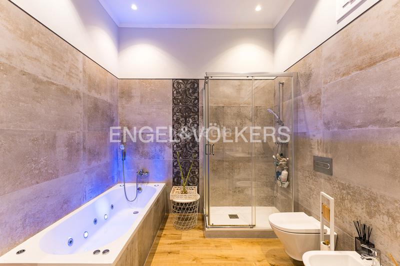 Foto 0fa9043c-ba79-4745-8cf6-b969697f65a4. Casa amb calefacció a Barri de les Corts Barcelona