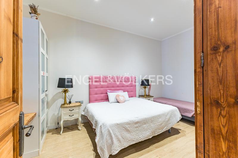 Foto 2396cbd9-50e1-4037-9211-0a405e974a90. Casa amb calefacció a Barri de les Corts Barcelona