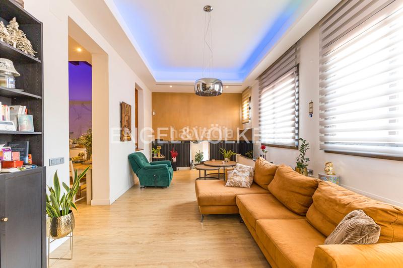 Foto 85bb4237-8820-4e3f-97f4-11bb6063bf2a. Casa amb calefacció a Barri de les Corts Barcelona