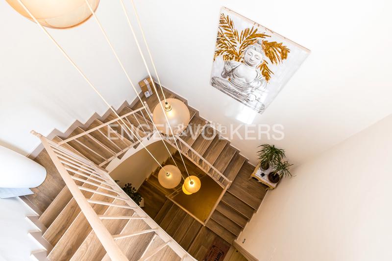 Foto 9d75046f-fee4-4566-a7b1-d1cfc7732ddd. Casa amb calefacció a Barri de les Corts Barcelona