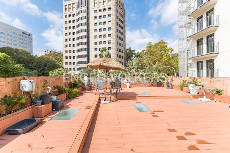 Foto a9c96352-ac40-4ec5-9814-cacf1f91438c. Casa amb calefacció a Barri de les Corts Barcelona