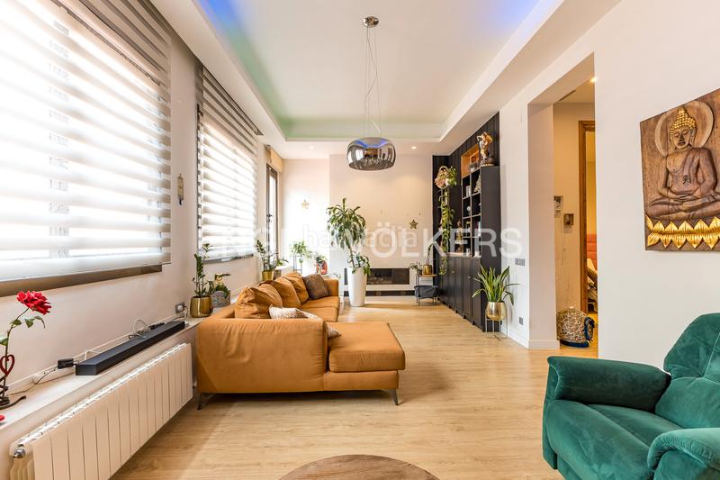 Foto e109da28-4497-4163-b638-a4f637feda11. Casa amb calefacció a Barri de les Corts Barcelona