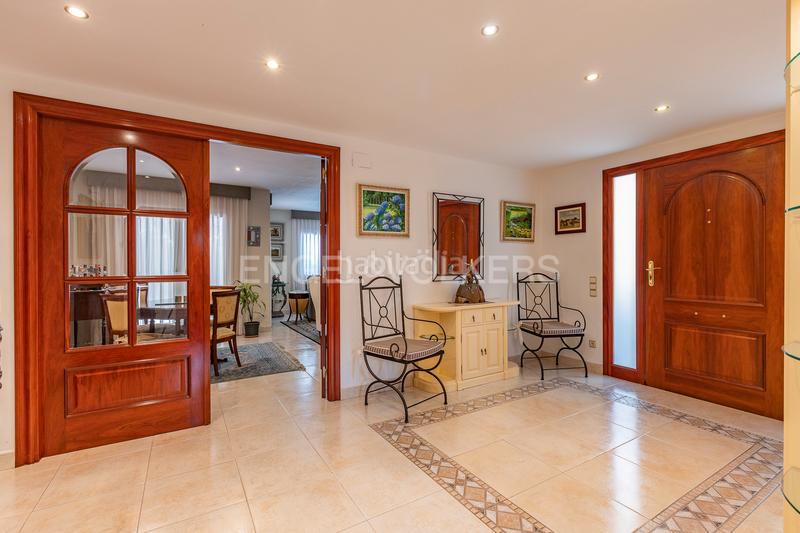 Foto 371e575f-0c84-48a6-ba23-ff78216f4c77. Affitto casa con riscaldamento parcheggio piscina in Sant Cugat del Vallès