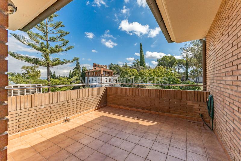 Foto 4f7a148b-20d0-4901-9f9c-5a0d79b6b21e. Affitto casa con riscaldamento parcheggio piscina in Sant Cugat del Vallès