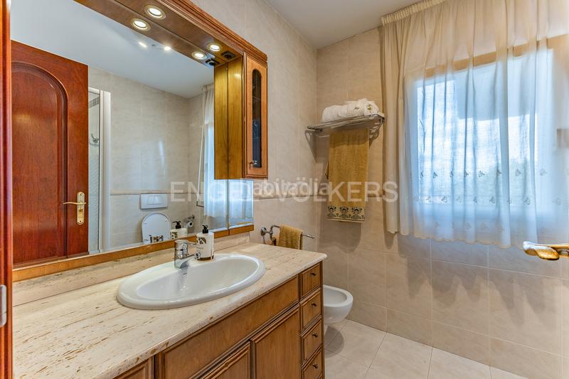 Foto f02520fc-40b7-4d2b-bc8c-18979fc03430. Affitto casa con riscaldamento parcheggio piscina in Sant Cugat del Vallès