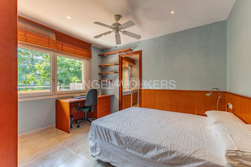 Foto f90bb421-86c3-4957-bfd2-cd0798d5a829. Affitto casa con riscaldamento parcheggio piscina in Sant Cugat del Vallès