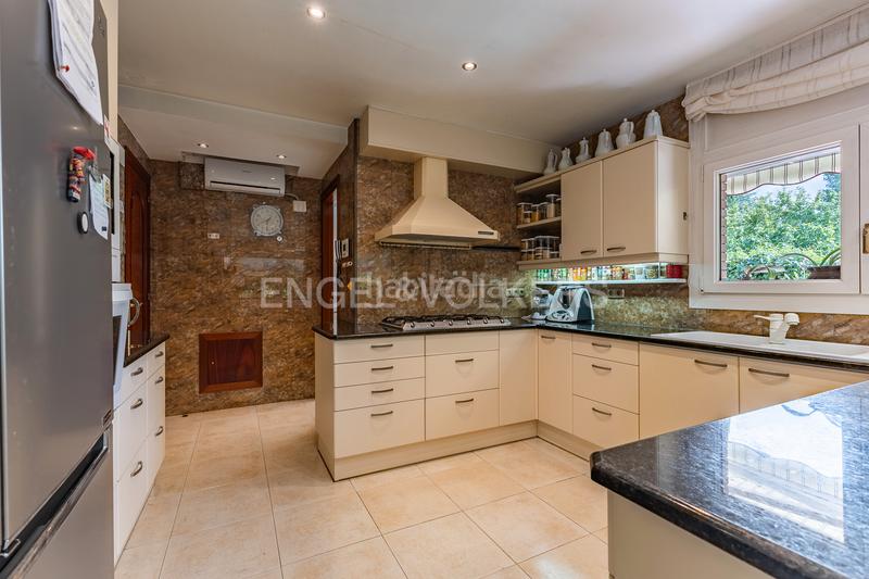 Foto 769084c0-9758-4dcf-978a-66d2001b9f7b. Alquiler casa fantástica casa unifamiliar en Arxiu en Sant Cugat del Vallès