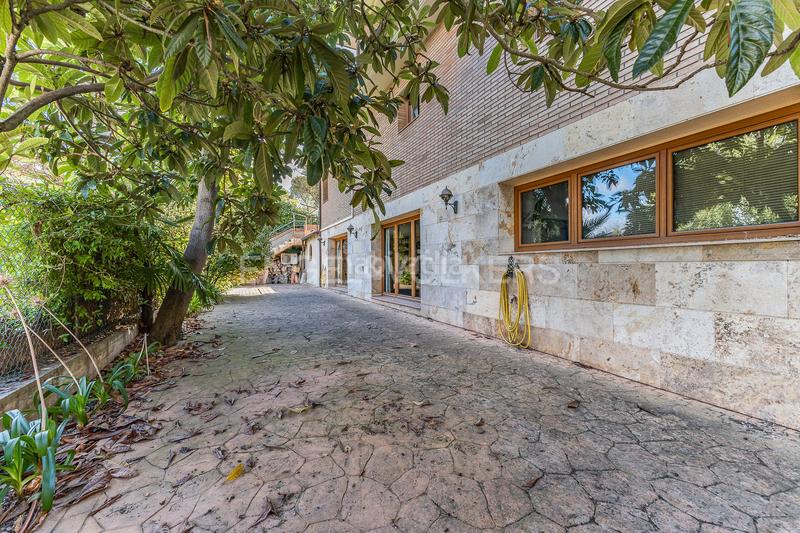 Foto 48688907-9975-42ac-a426-9d303899ef93. Location maison avec chauffage parking piscine dans Sant Cugat del Vallès