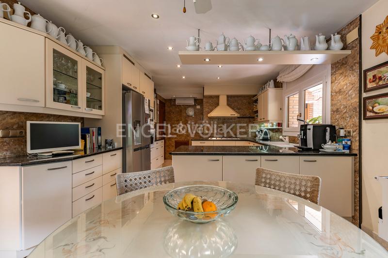 Foto 6079947f-47d4-4af5-9366-372590b3ddec. Location maison avec chauffage parking piscine dans Sant Cugat del Vallès