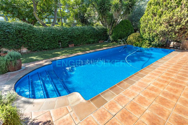 Foto ae9b26b3-b571-45ef-9c4c-3194649b0938. Location maison avec chauffage parking piscine dans Sant Cugat del Vallès