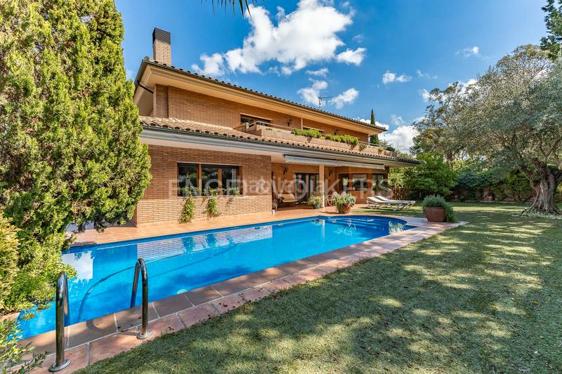 Foto ed9145b9-59a0-4fc0-ac00-60ef49856a54. Location maison avec chauffage parking piscine dans Sant Cugat del Vallès