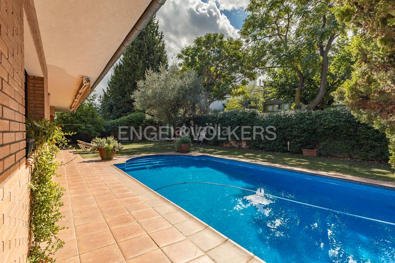 Foto f4d7c28d-e58e-465a-b096-64fb23f14e7a. Location maison avec chauffage parking piscine dans Sant Cugat del Vallès