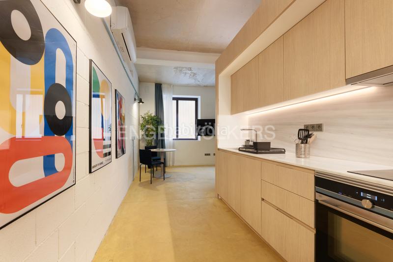 Foto 30596a30-1510-4117-8650-e400d41bda76. Location appartement avec chauffage dans Raval Barcelona