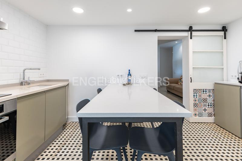 Foto 3963d28e-a316-4fbb-950d-f7fd3b9c8c8b. Lloguer apartament amb calefacció aparcament a Caldes d´Estrac