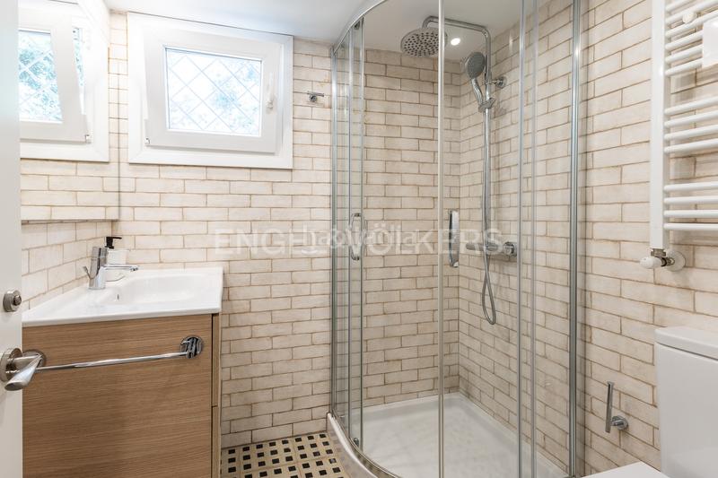 Foto 6843b0dc-6c56-4bc5-b95b-0d5629f3d92e. Lloguer apartament amb calefacció aparcament a Caldes d´Estrac