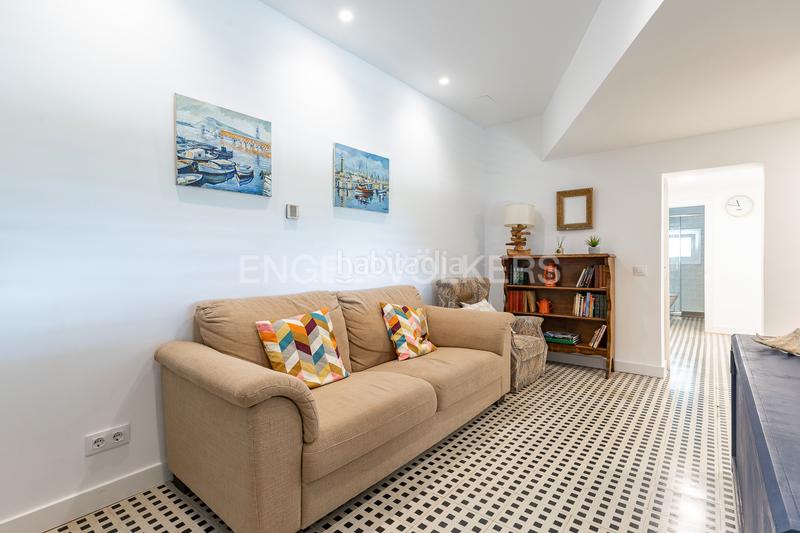 Foto a0db1370-93c9-4d5e-a9fe-5c779f3431e0. Lloguer apartament amb calefacció aparcament a Caldes d´Estrac