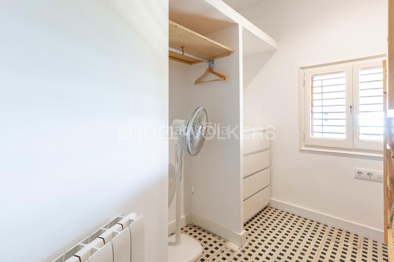 Foto f7dfe13e-4e0f-441e-aafb-973d708c2a4b. Lloguer apartament amb calefacció aparcament a Caldes d´Estrac