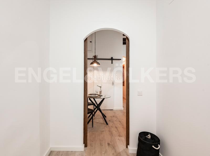 Foto 6ff8b9a3-7286-44e0-9dfe-f3114f8a585b. Alquiler apartamento bonito piso temporal en el corazón en Barcelona
