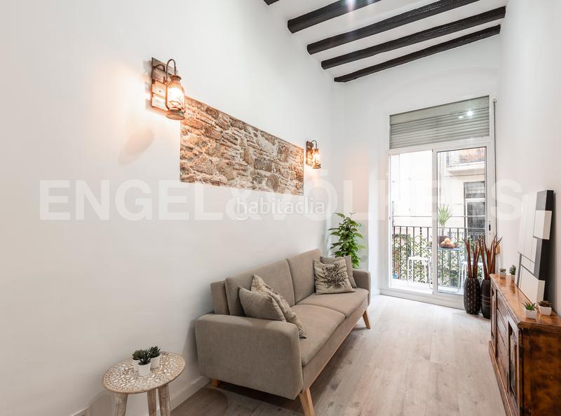Foto e5b09d5e-77e6-4bb4-9446-18989a332d07. Alquiler apartamento bonito piso temporal en el corazón en Barcelona