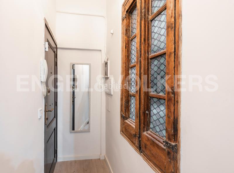 Foto 27368165-ba14-4d88-9d37-3f4d9c0457c2. Lloguer apartament amb calefacció a Raval Barcelona