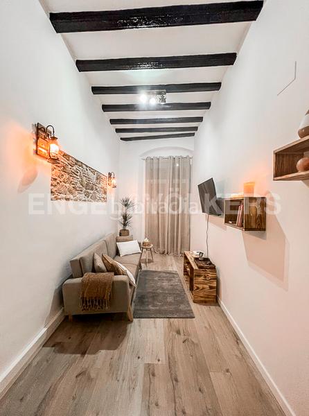 Foto 64d56696-e947-4622-8985-d5551f04cbfc. Lloguer apartament amb calefacció a Raval Barcelona