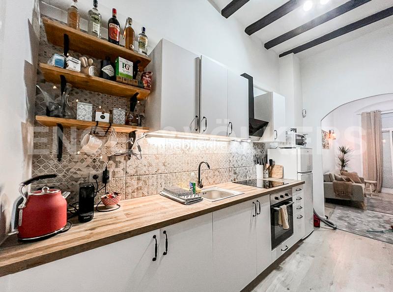 Foto a73c5354-536a-421f-9fe1-64d7be62ac27. Lloguer apartament amb calefacció a Raval Barcelona