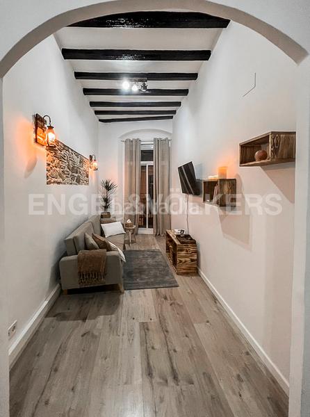 Foto 22feae4a-5282-4cab-b2d4-d88fb8b22f37. Miete appartement mit heizung in Raval Barcelona