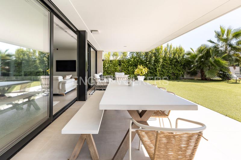 Foto 9cb8d364-7a57-4e8d-a46c-029e2e1aa8c9. Casa exquisita casa de lujo con vistas panorámicas al mar en Teià