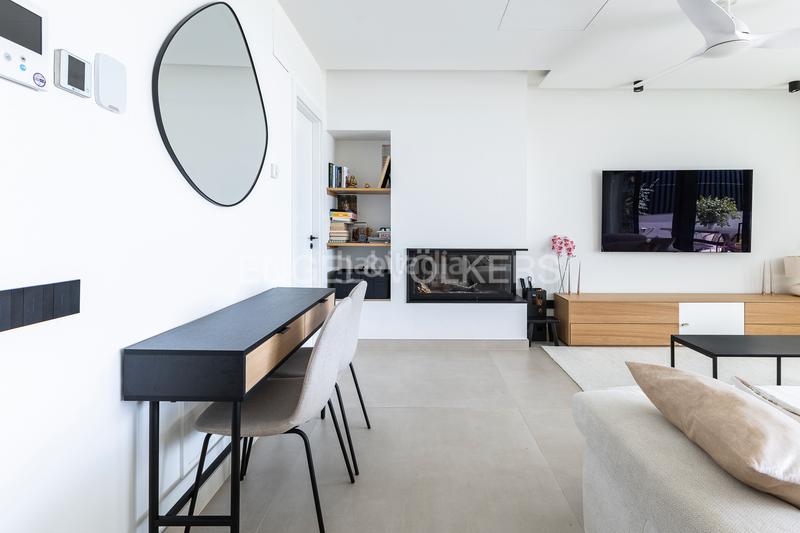 Foto a5584fa7-6bcb-4ff0-99b8-bf484cd41a99. Casa exquisita casa de lujo con vistas panorámicas al mar en Teià