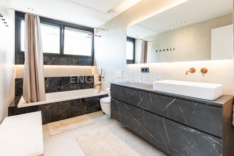 Foto c6e17792-9d0e-4cf7-84f8-d985fe8c5874. Casa exquisita casa de lujo con vistas panorámicas al mar en Teià