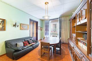 Apartament a St. Pere - Sta. Caterina - El Born. Gran vivienda con terraza y muchas posibilidades