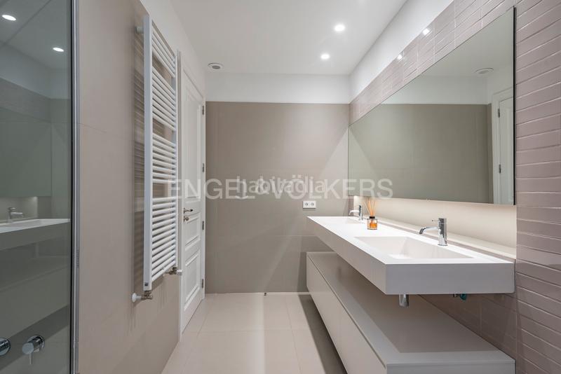 Foto 6f2cfede-9b20-4e04-88b7-26f9eed9349f. Apartament amb calefacció piscina a Dreta de l´Eixample Barcelona