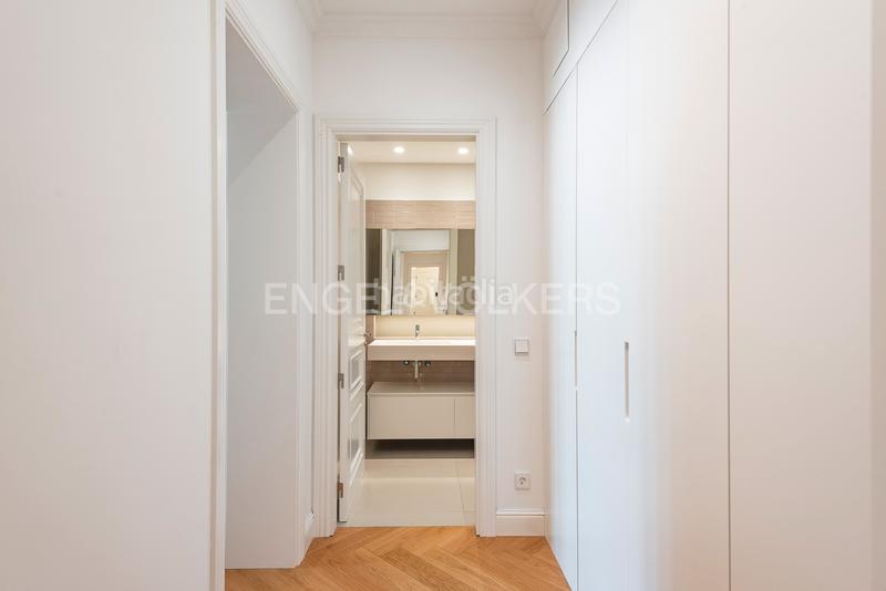 Foto 770348bc-f80f-48cd-a7e9-6c0d24b8539e. Apartament amb calefacció piscina a Dreta de l´Eixample Barcelona
