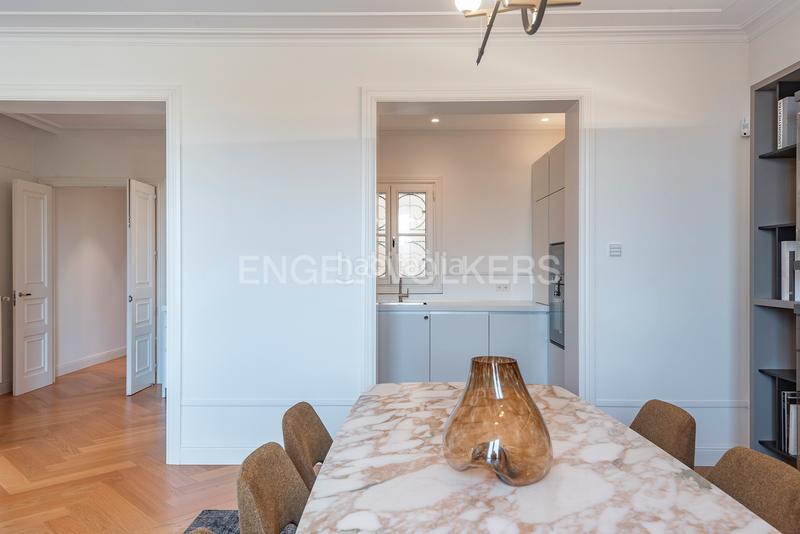 Foto eb7f41f9-50f0-43fd-8d0d-bd12ec1a501b. Apartament amb calefacció piscina a Dreta de l´Eixample Barcelona