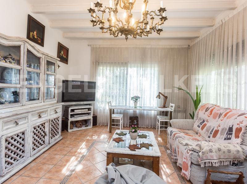 Foto 2a8cdd77-49b0-474e-9159-bda0f53a5360. Casa amb calefacció aparcament piscina a Bellamar Castelldefels