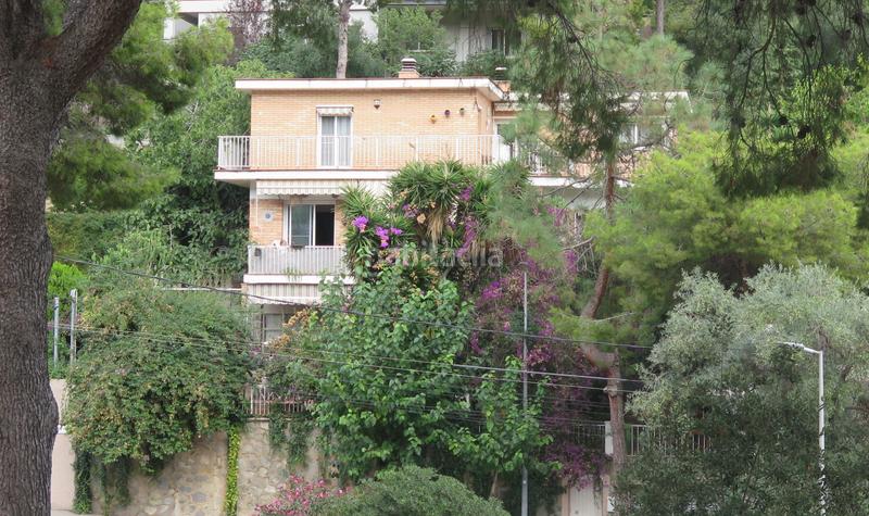 Foto 300fb88d-f964-4e3e-a56f-e145438b4783. Casa amb calefacció aparcament piscina a Bellamar Castelldefels