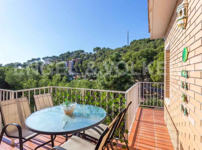 Foto ad396f34-4e20-4d8b-9d4a-0eb680065b85. Casa amb calefacció aparcament piscina a Bellamar Castelldefels