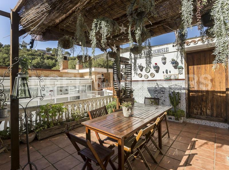 Foto b8504640-f0a7-4d08-80f3-77980c8c8fbf. Casa amb calefacció aparcament piscina a Bellamar Castelldefels