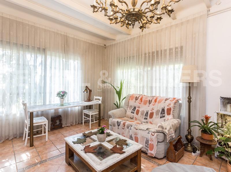 Foto caa5b854-9f10-47bb-9687-a169bcc4cf70. Casa amb calefacció aparcament piscina a Bellamar Castelldefels