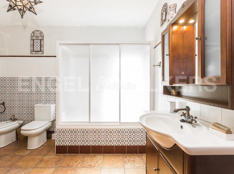 Foto ef7a56ad-d83f-41d0-a782-29cf58ef7b3a. Casa amb calefacció aparcament piscina a Bellamar Castelldefels