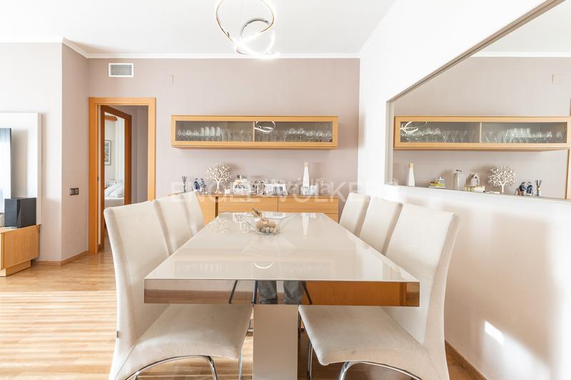 Foto 04859475-1bb9-48e1-bc7e-f6561ca2c7fc. Apartament amb calefacció aparcament a Eixample Sabadell