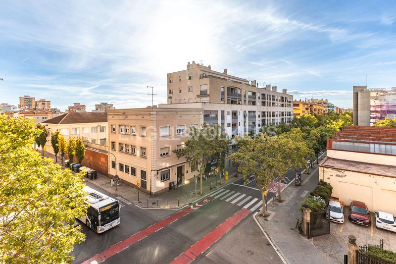 Foto 1880a933-aefc-48cc-97f4-5a55226628fc. Apartament amb calefacció aparcament a Eixample Sabadell