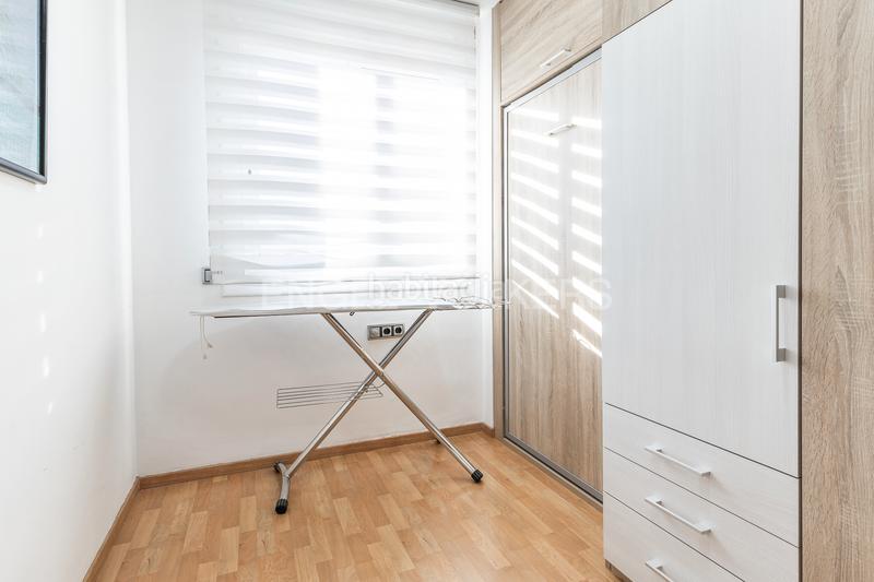 Foto 295e22c6-ce6f-4c72-ae61-1ea5253ab23c. Apartament amb calefacció aparcament a Eixample Sabadell